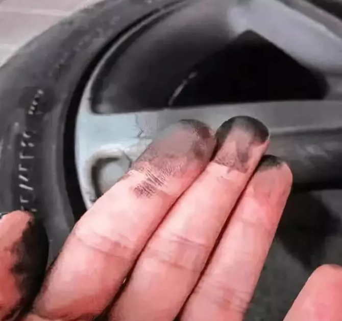 剎車片到底要不要換？三分鐘告訴你答案！