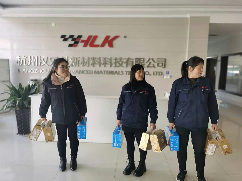 “三八”婦女節(jié)漢樂(lè)科剎車(chē)片公司為女職工發(fā)放溫馨福利
